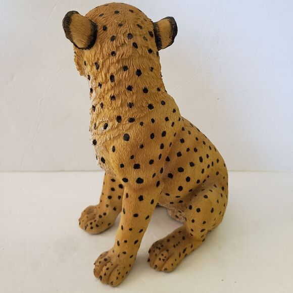 Large Cheetah Statue - Picture 4 of 9